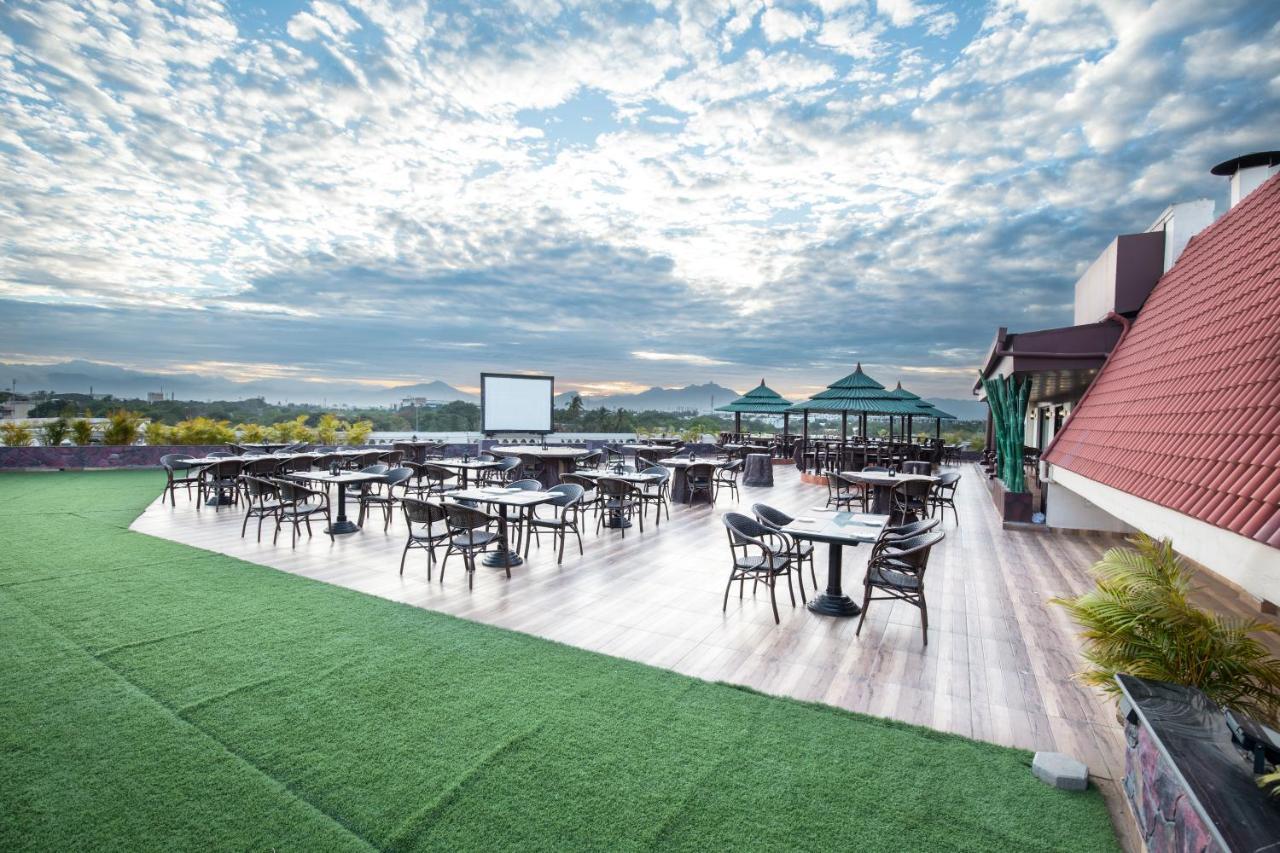 Hotel Jenneys Residency Coimbatore Exterior foto