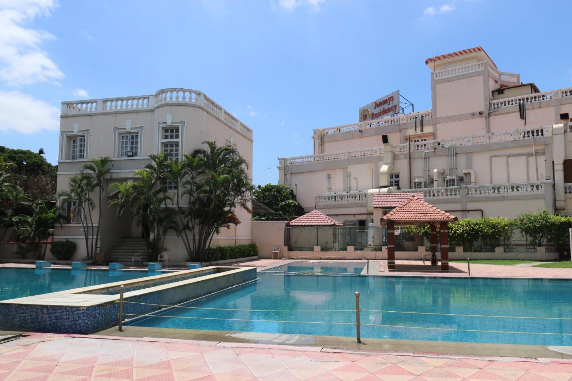 Hotel Jenneys Residency Coimbatore Exterior foto